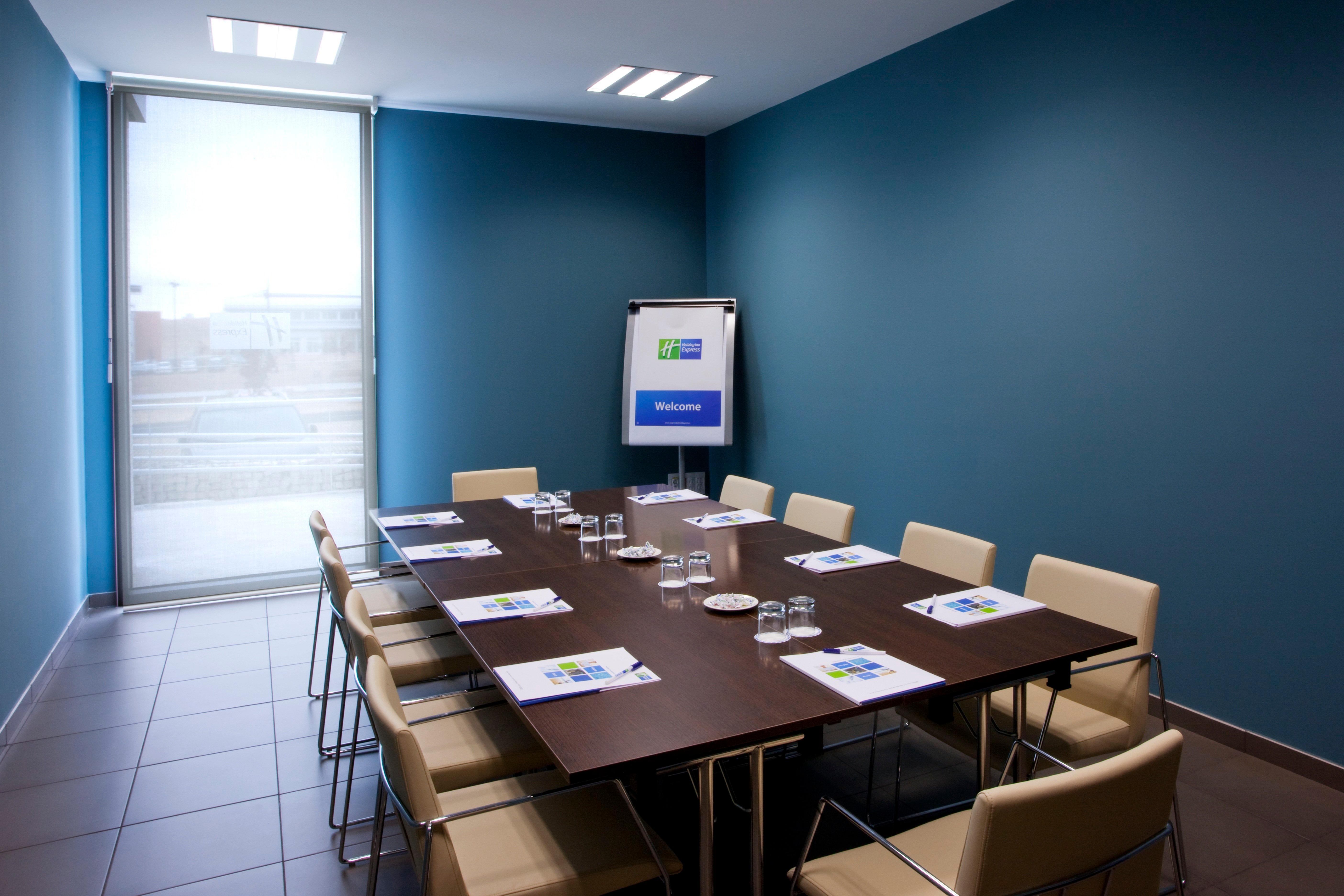 Holiday Inn Express Vitoria By Ihg Ανέσεις φωτογραφία