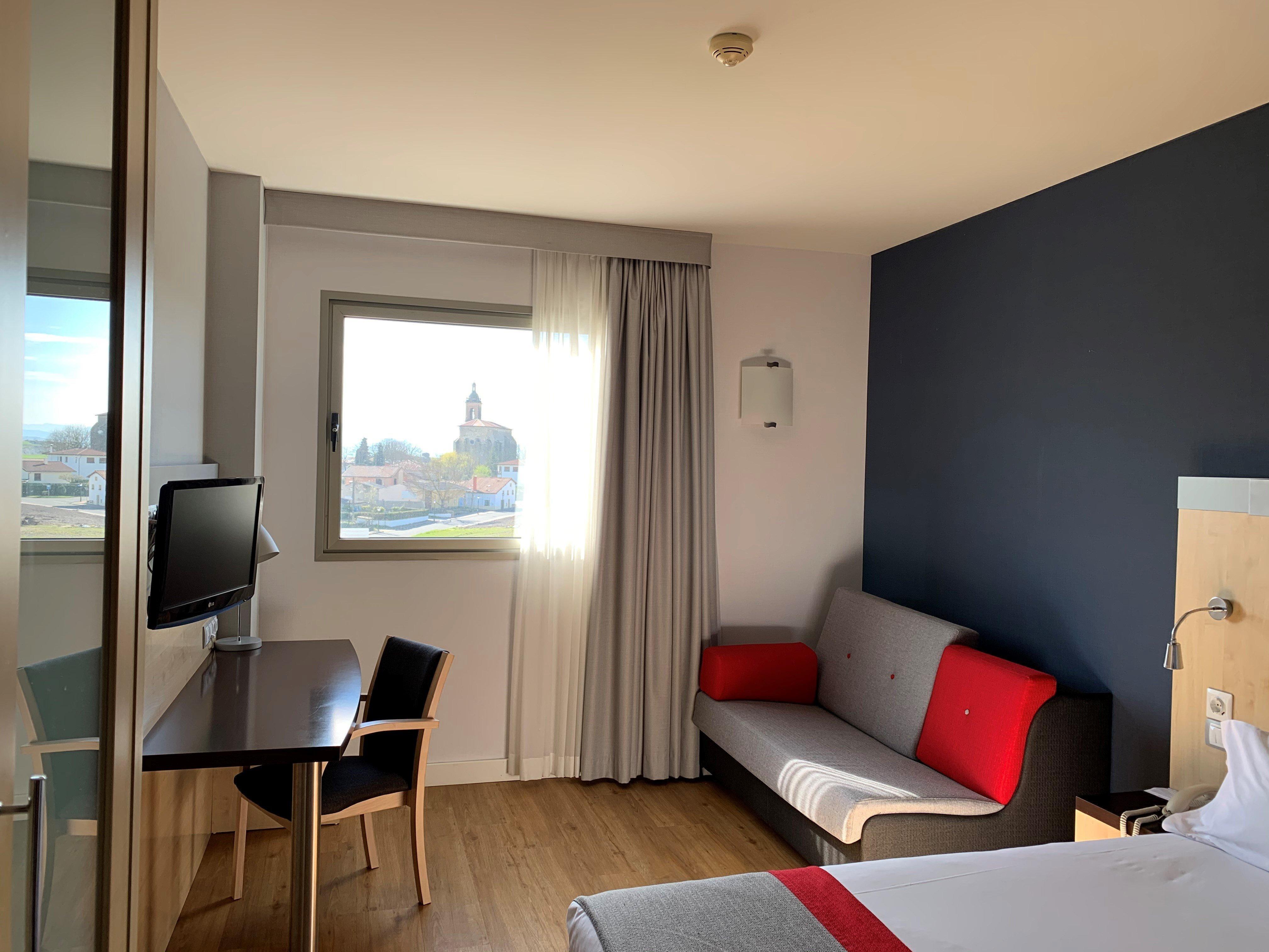 Holiday Inn Express Vitoria By Ihg Εξωτερικό φωτογραφία
