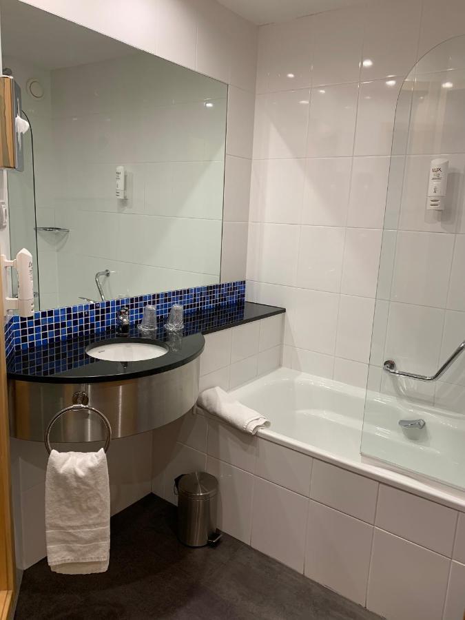 Holiday Inn Express Vitoria By Ihg Εξωτερικό φωτογραφία