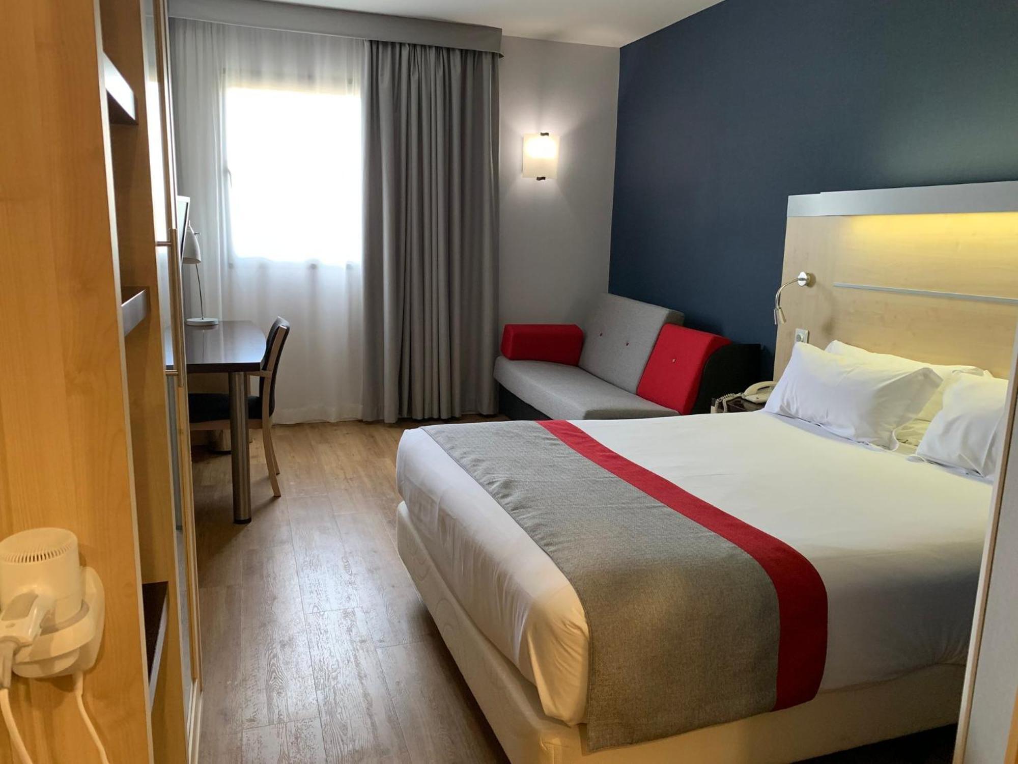 Holiday Inn Express Vitoria By Ihg Εξωτερικό φωτογραφία