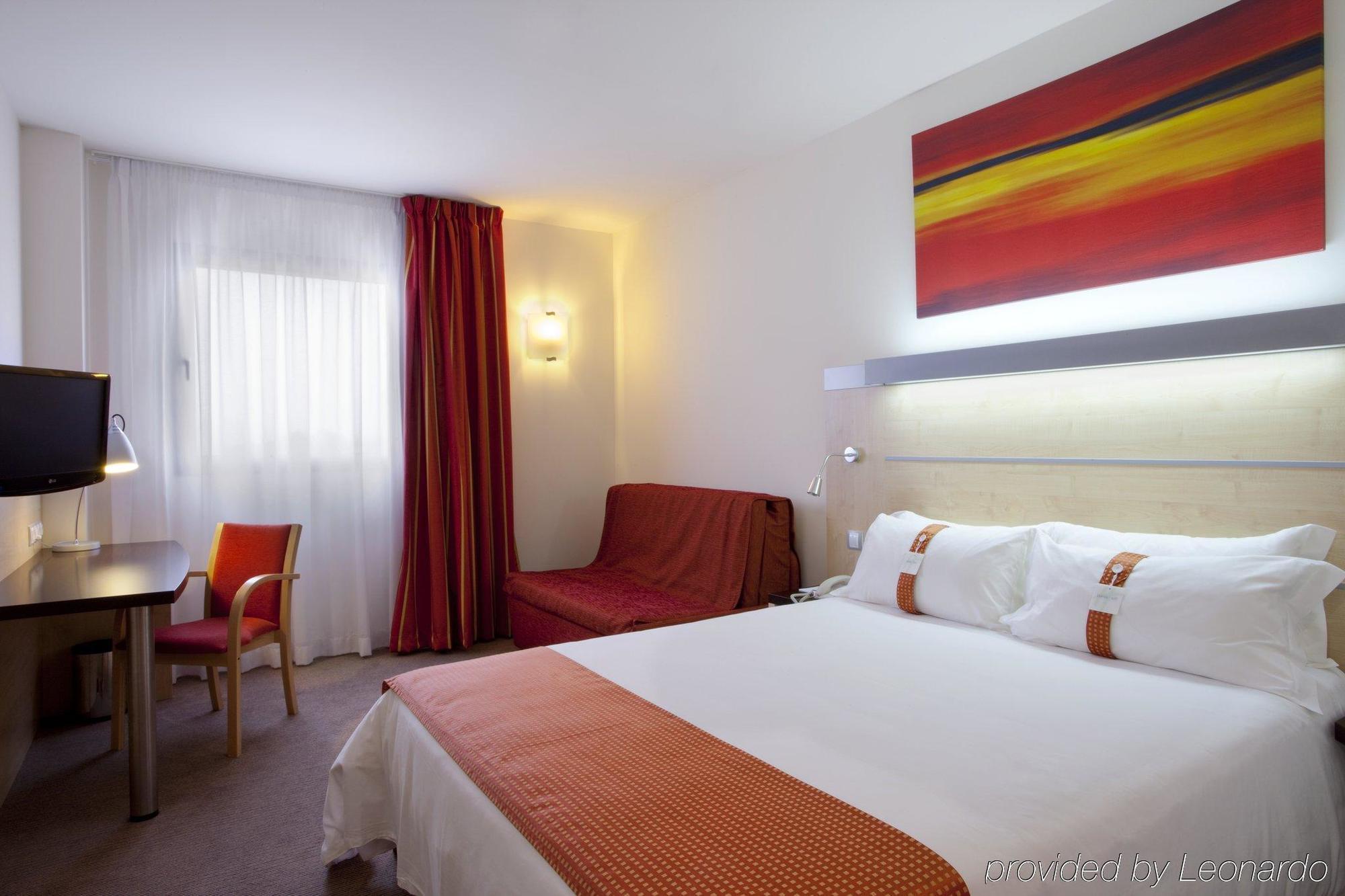 Holiday Inn Express Vitoria By Ihg Δωμάτιο φωτογραφία