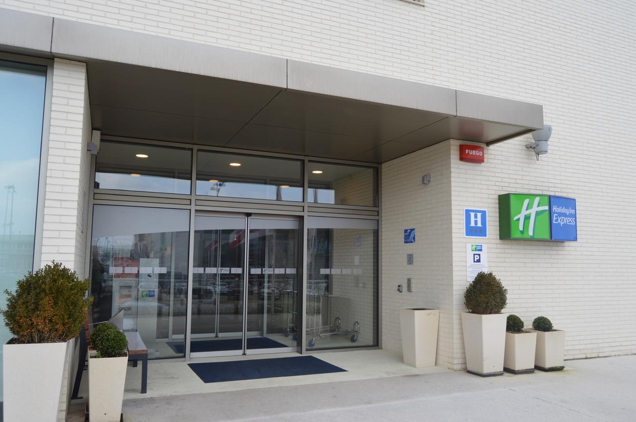 Holiday Inn Express Vitoria By Ihg Εξωτερικό φωτογραφία