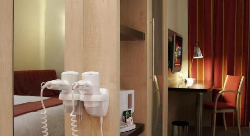 Holiday Inn Express Vitoria By Ihg Εξωτερικό φωτογραφία